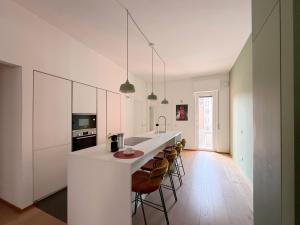 Elizabeth Pentahouse, Charmy Apartment in Milan