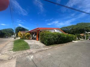 Casa Ivan B-2