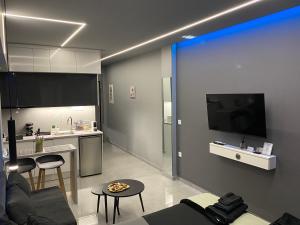 Crystal Grey Elite Apartment 3
