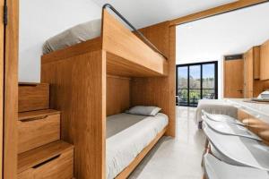 Beautiful Apartment right on the beach Gym-Co-working-247 Security