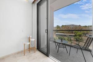 Beautiful Apartment right on the beach Gym-Co-working-247 Security