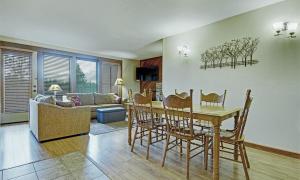 Seventh Mountain Resort 1BR Apartment