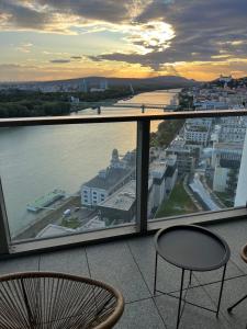 Breathtaking Old Town & Danube View with Free Parking