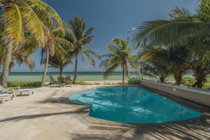 Casa Mercedes, Frente al Mar