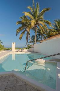 Villa Butu, Frente al mar