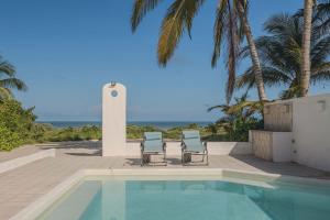 Villa Butu, Frente al mar