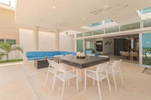 Tokamar, gran casa frente al mar