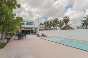 Tokamar, gran casa frente al mar