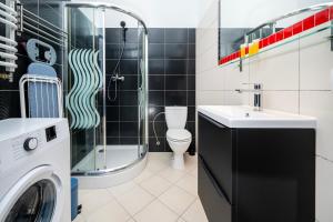 Stawy Jana Standard Apartment by BookingHost