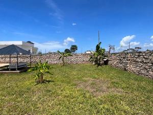 Villa Modern 3BR, Private Pool & AC in Galu
