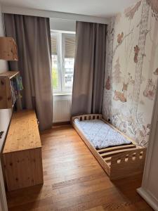 76 m Apt, Garage, 2 Beds, AC, Koneser