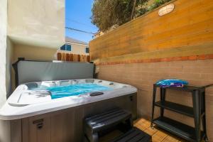 Great Reviews On the Sand WJacuzzi Parking AC