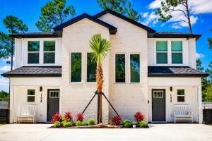 New 3 bedroom large yard with RV Power