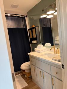 New 3 bedroom large yard with RV Power