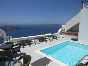 Nomikos Villas hotel, 
Santorini, Greece.
The photo picture quality can be
variable. We apologize if the
quality is of an unacceptable
level.