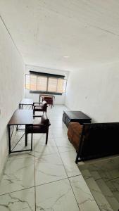 Room with private bathroom, Casa Ingenieros 1