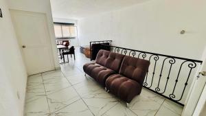 Room with private bathroom, Casa Ingenieros 1