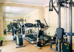 Bamoa 310 - 2BR Condo with Rooftop Pool & Gym