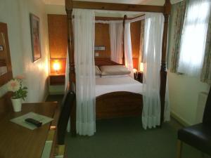Mornington Hotel