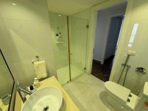 Apartamento con vista parcial al mar