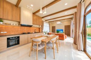 Azure Tropical Pool Villas
