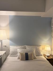 Luxe Condo inside IT Park - Free use of pool