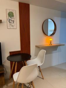 Luxe Condo inside IT Park - Free use of pool
