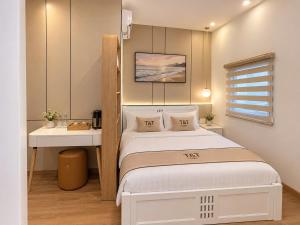 T&T Apartment