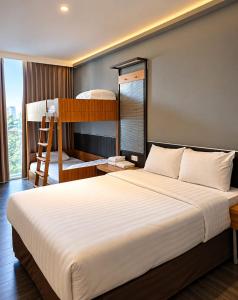 HOTEL PANTES SIMPANG LIMA SEMARANG