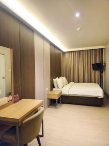 HOTEL PANTES SIMPANG LIMA SEMARANG