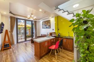 La Fleur Premium Central Apartment Hotel