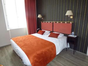 3 hvězdičkový hotel Logis Au Grand Hotel Mayenne Francie