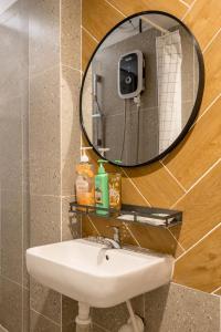 Vela Luxe Stay