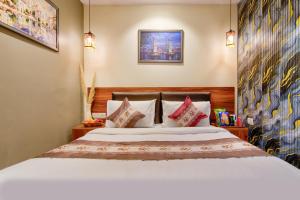 Hotel Mannat Crown l Hotel Near Rohini East Metro Station 3-star Hotel l Rohini , New Delhi, India, Delhi