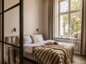 Stradom by Fragola Collection
