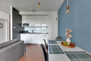 Nowa Motława River View Suite by Downtown Apartments