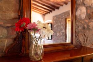 Podere I Sorbi, Spacious Tuscan Villa in Lajatico, Near Pisa & Volterra