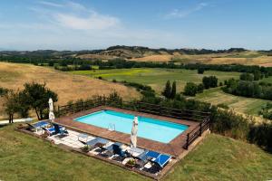 Podere I Sorbi, Spacious Tuscan Villa in Lajatico, Near Pisa & Volterra