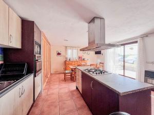 Agradable Casa Rural & piscina, Ca Na Venta