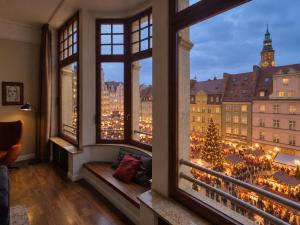 Iconic Market Square View - Grand Residence 150m2 - AS HOME R506