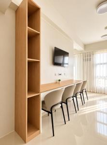 Ocean Breeze & Island Views, Panglao Condo C-1017
