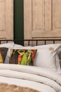 Eclectic 2-bed apartment by Fragola