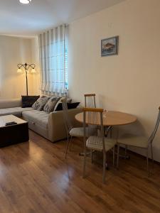 Tamaras Sea View Apartment in Bečići