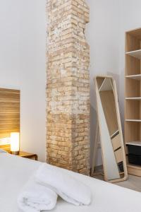 Granada 21 Double Suite with Terrace by Invalencia