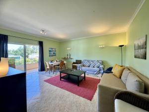 Vilamoura Typical 5 With Pool by Homing