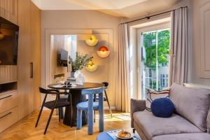 Contempo Apartament by Fragola