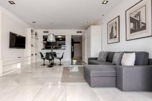 310 Puerto Banus Front Line Panoramic Sea View