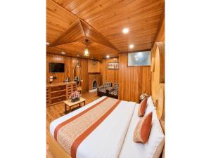 The Grand Kanchenjunga Mountain View & Himalayan Escape - Hotel B-Way Anx - Scenic Premium Stay, Darjeeling