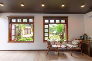 AXASOLA - Hidden Garden Bungalow