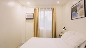 1 BR GenSan Hicban 3 Couple City Stay w Wifi
